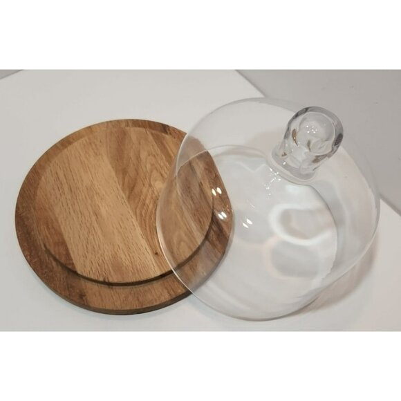 Sagaform Oak Cheese/Dessert Dome with Hand-Blown Glass Lid 7.5" by 7.5" - Picture 11 of 13